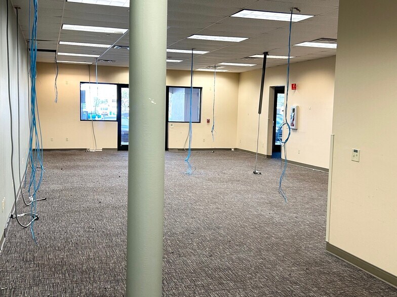 More Photos Of 9299 College Pky, Fort Myers Office For Lease