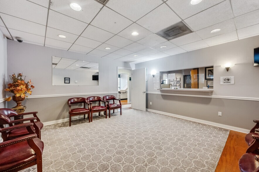 More Photos Of 14904 Richmond Hwy, Woodbridge Medical For Sale