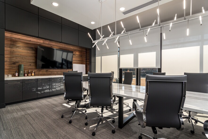 More Photos Of 15315 Kanis Rd, Little Rock Office For Sale