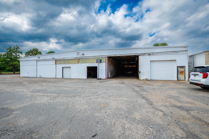 More Photos Of 714 Calhoun St, Little Rock Industrial For Sale