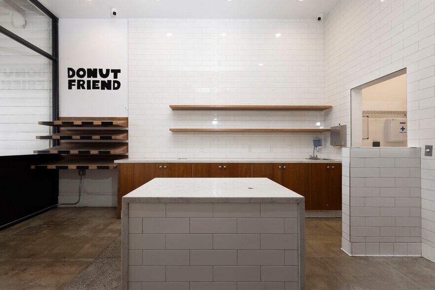 More Photos Of 3524-3536 W Sunset Blvd, Los Angeles Storefront For Lease