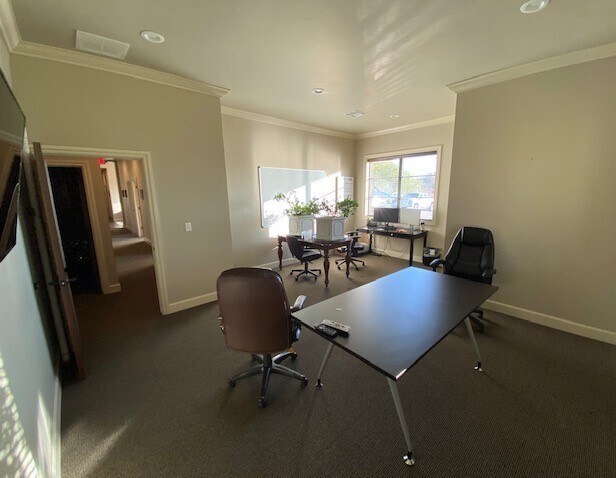 More Photos Of 2220 NW 164th St, Edmond Office For Sale