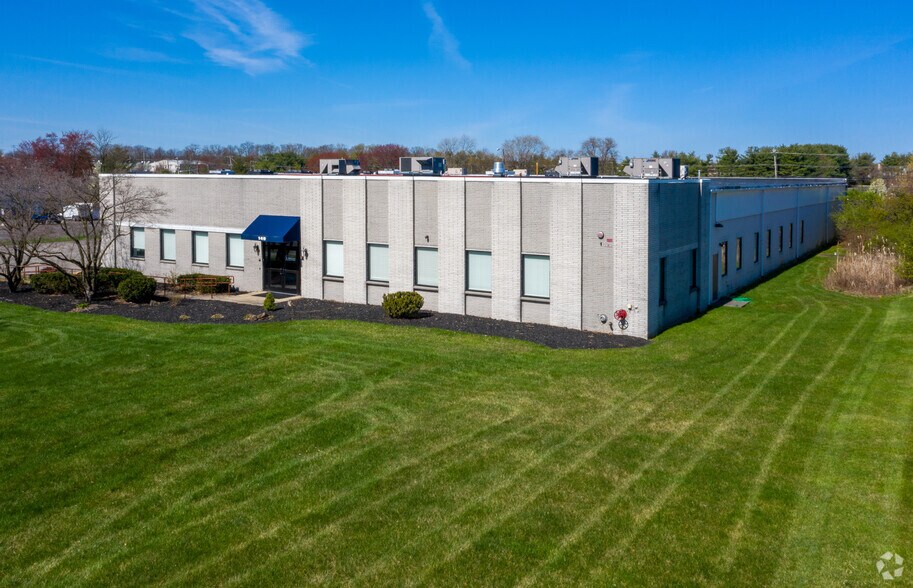 Primary Photo Of 140 Commerce Dr, Montgomeryville Manufacturing For Lease