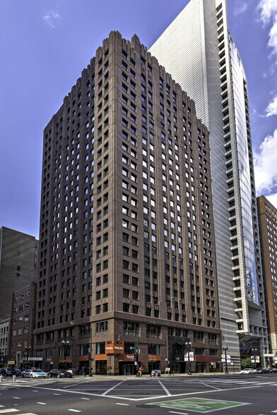 More Photos Of 100 N LaSalle St, Chicago Office For Lease