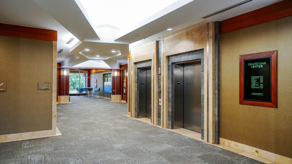 More Photos Of 860 Blue Gentian Rd, Eagan Unknown For Lease