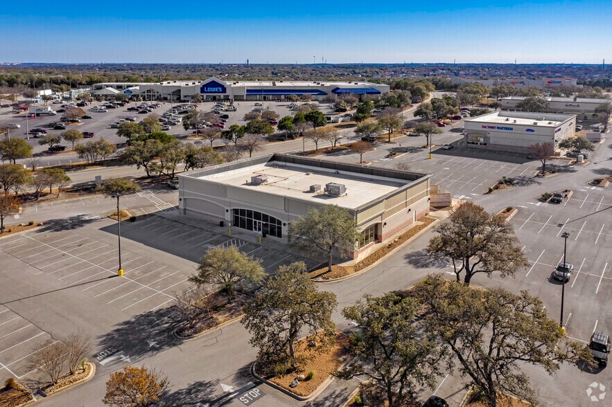 More Photos Of 11309-11323 Bandera Rd, San Antonio Unknown For Lease