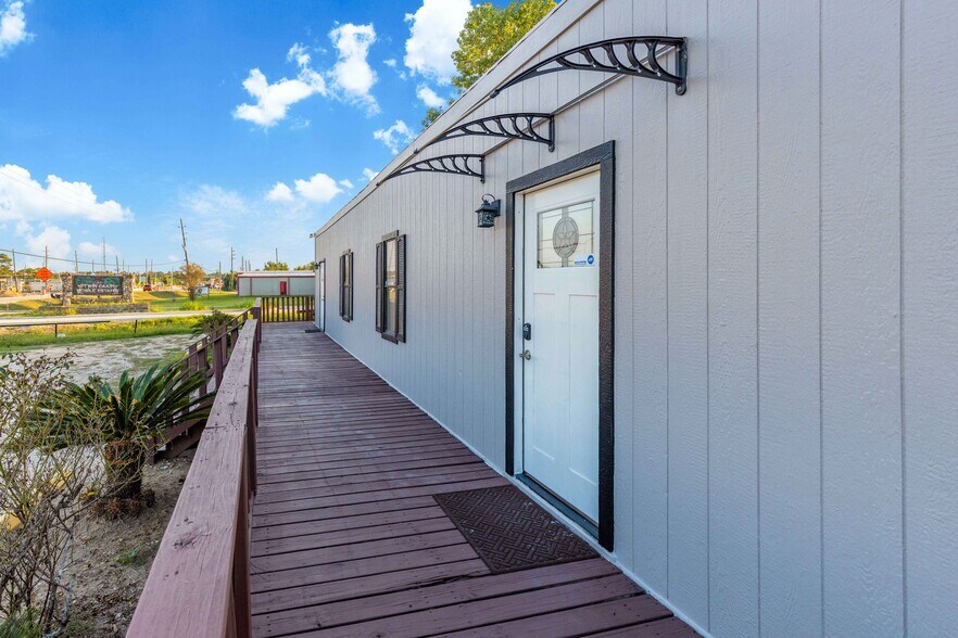 More Photos Of 24203 FM 2100 Rd, Huffman Office Residential For Sale