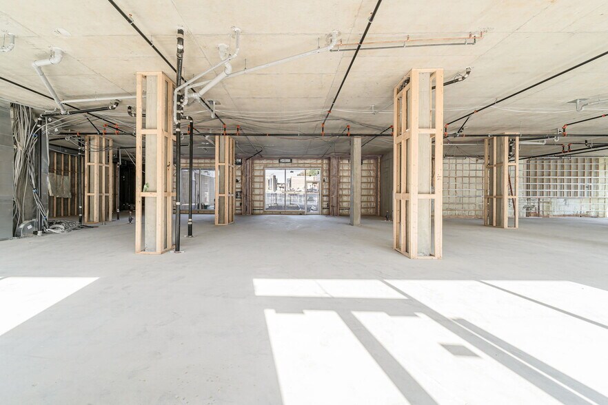 More Photos Of 2485 Rue Bélanger, Montréal Multifamily For Sale