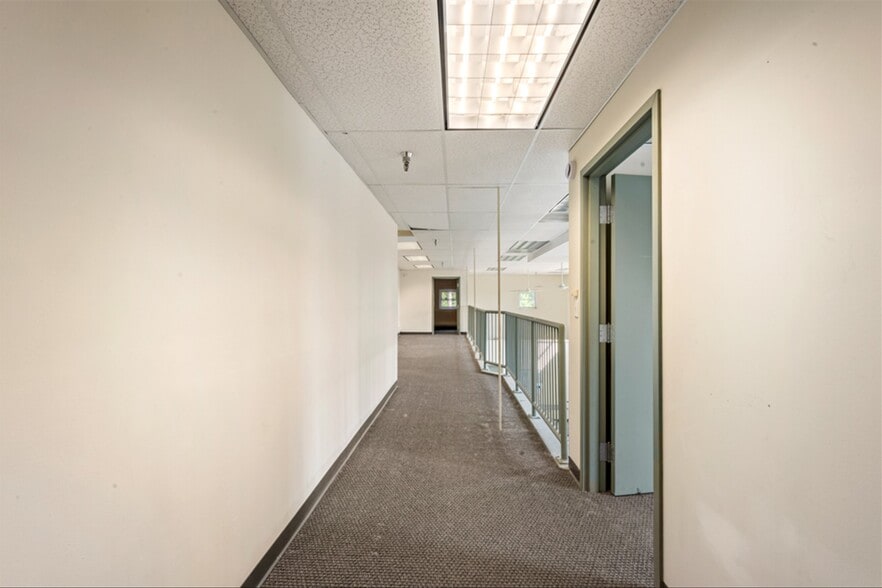 More Photos Of 260 Broadway, Saratoga Springs Coworking Space