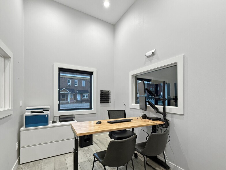 More Photos Of 204 S Main St, Woodward General Retail For Sale