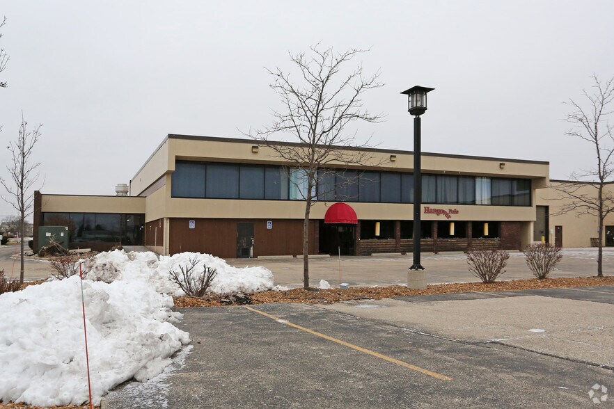 More Photos Of 4235-4237 Green Bay Rd, Kenosha Freestanding For Sale