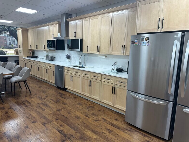 More Photos Of 4320 N Belt Line Rd, Irving Office For Lease