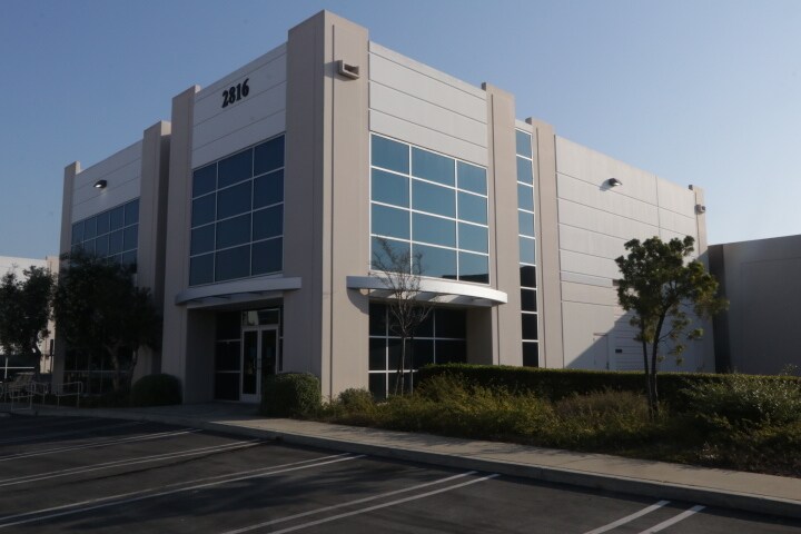 More Photos Of 2816 Columbia St, Torrance Light Distribution For Lease