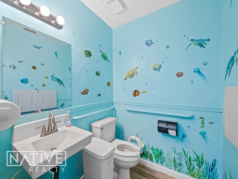 More Photos Of , Deerfield Beach General Retail For Sale