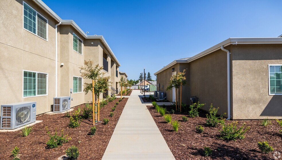 More Photos Of 2531 W Rumble Rd, Modesto Apartments For Sale