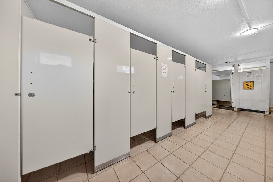 More Photos Of 25433 South Ave, Corning Manufactured Housing Mobile Home Park For Sale