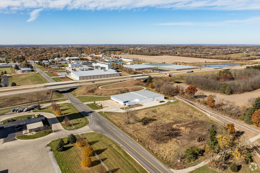 More Photos Of 1400 E High St, Milton Manufacturing For Lease