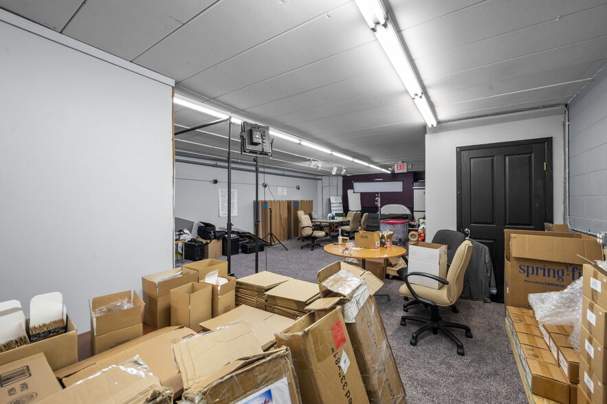More Photos Of 735-737 Snelling Ave N, Saint Paul Storefront Retail Office For Lease