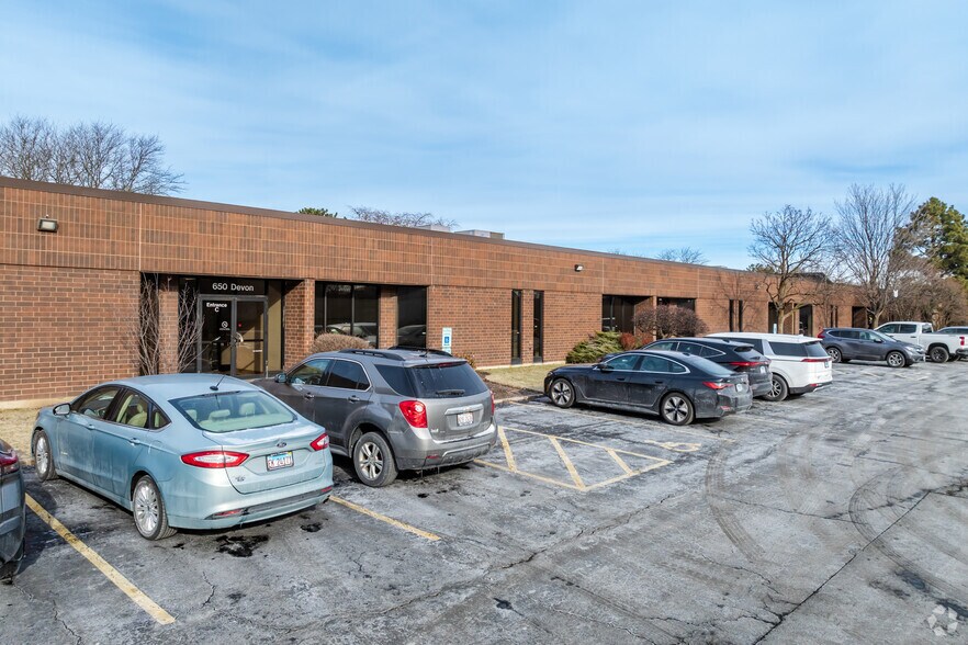 More Photos Of 650 E Devon Ave, Itasca Office For Lease