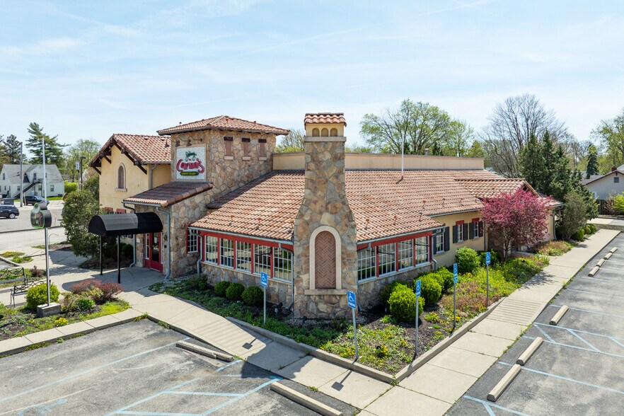 More Photos Of 1101 W Mcgalliard Rd, Muncie Restaurant For Sale