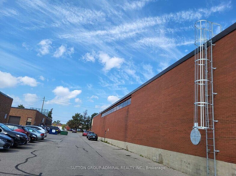 More Photos Of 205-215 Dolomite Dr, Toronto Warehouse For Sale