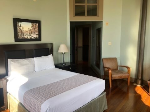 More Photos Of 101 Alamo Plz, San Antonio General Retail For Lease