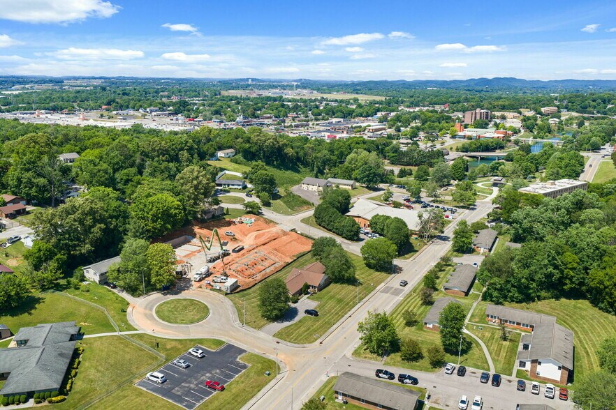 More Photos Of 401 McGhee St, Maryville Apartments For Sale