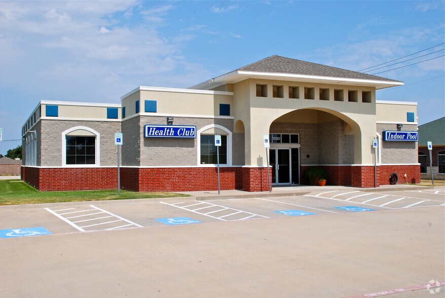 More Photos Of 1580 US Highway 287 N, Mansfield Medical For Lease