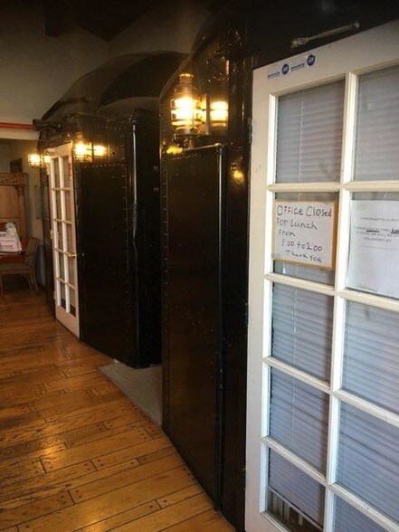 More Photos Of 1492 W 6th St, Corona Office For Sale