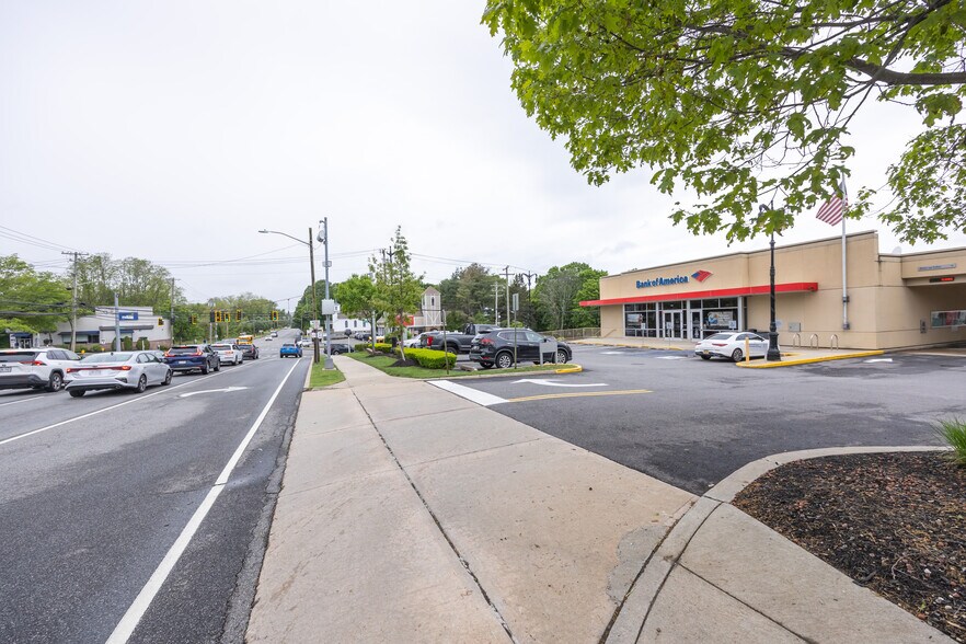 More Photos Of 8225 Jericho Tpke, Woodbury Bank For Sale