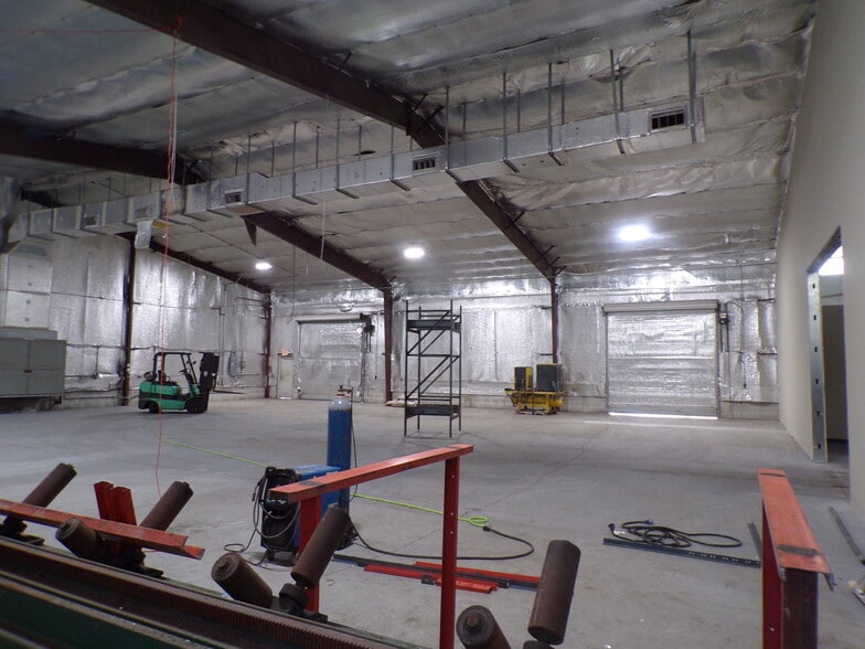 More Photos Of 4763 Drane Field Rd, Lakeland Warehouse For Lease