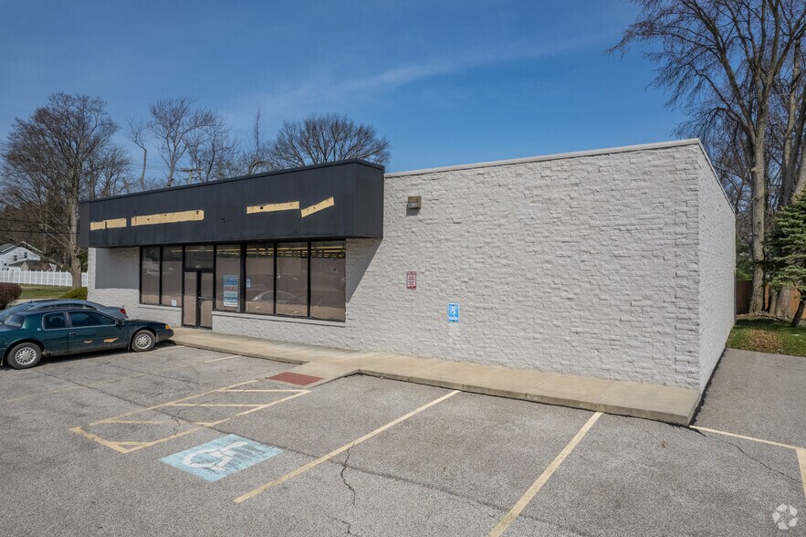 More Photos Of 27650 Lorain Rd, North Olmsted Freestanding For Lease
