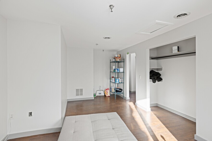 More Photos Of 1844 Depot St, Manchester Center Restaurant For Sale