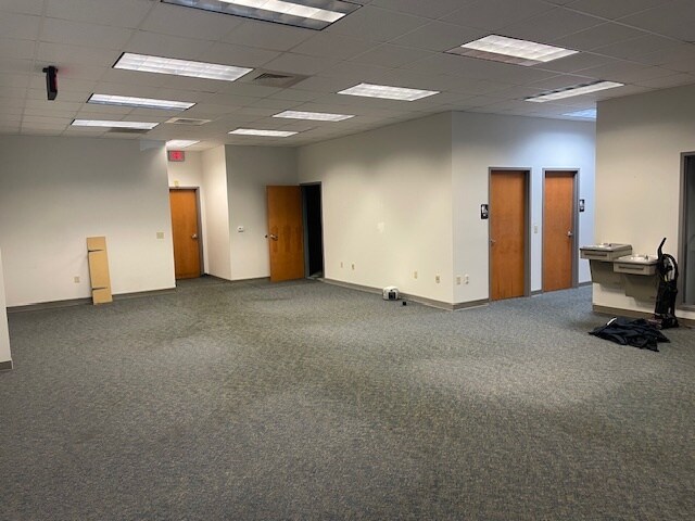 More Photos Of 5621 Departure Dr, Raleigh Light Distribution For Sale