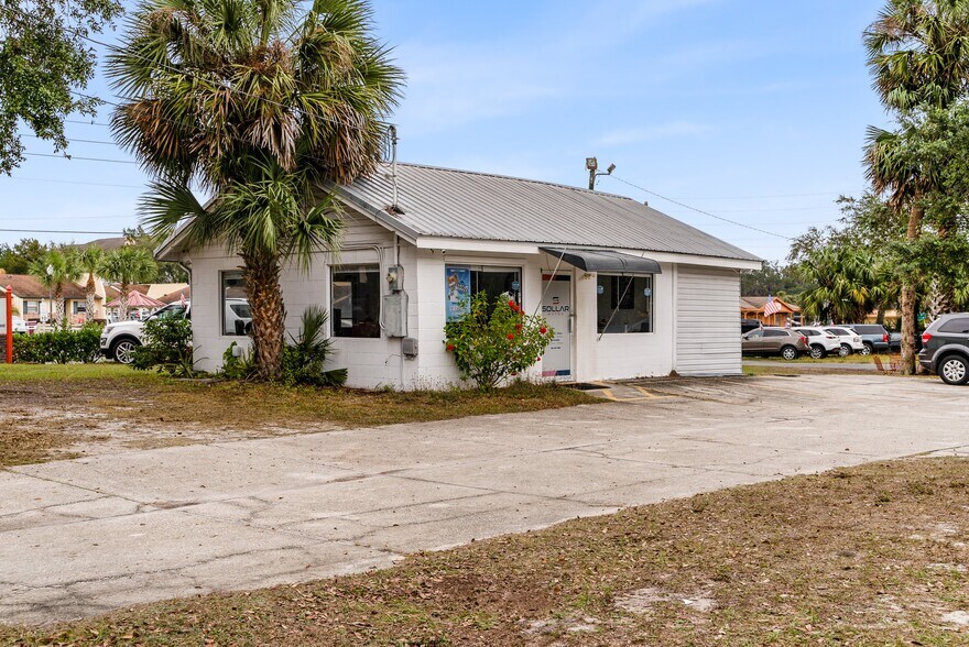 More Photos Of 1421 Griffin Rd, Leesburg Freestanding For Sale