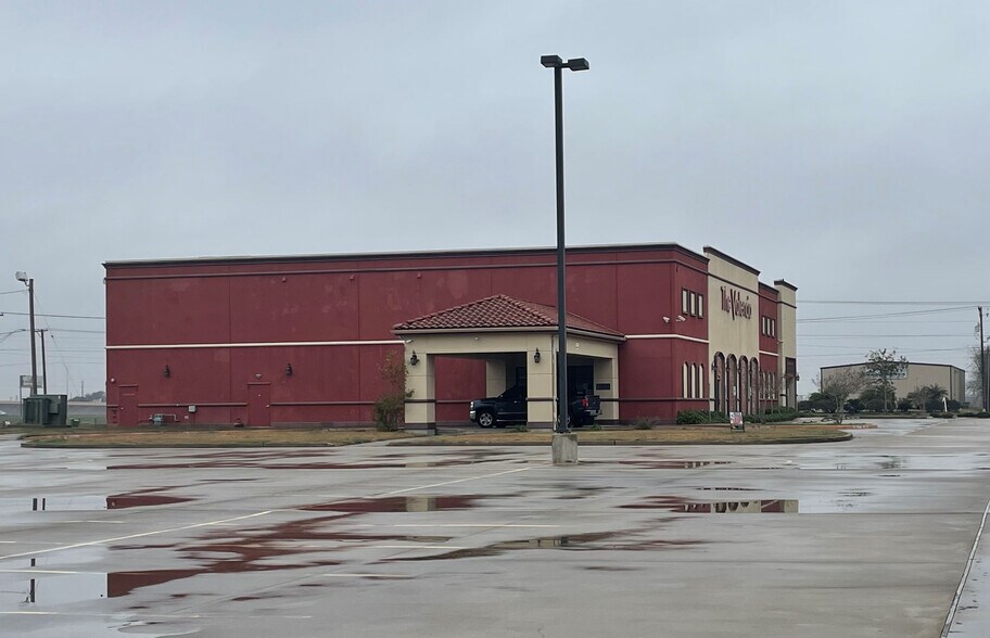 More Photos Of 6110 Ayers St, Corpus Christi Storefront Retail Office For Lease