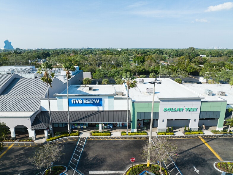 More Photos Of 4800 Sheridan St, Hollywood Unknown For Lease