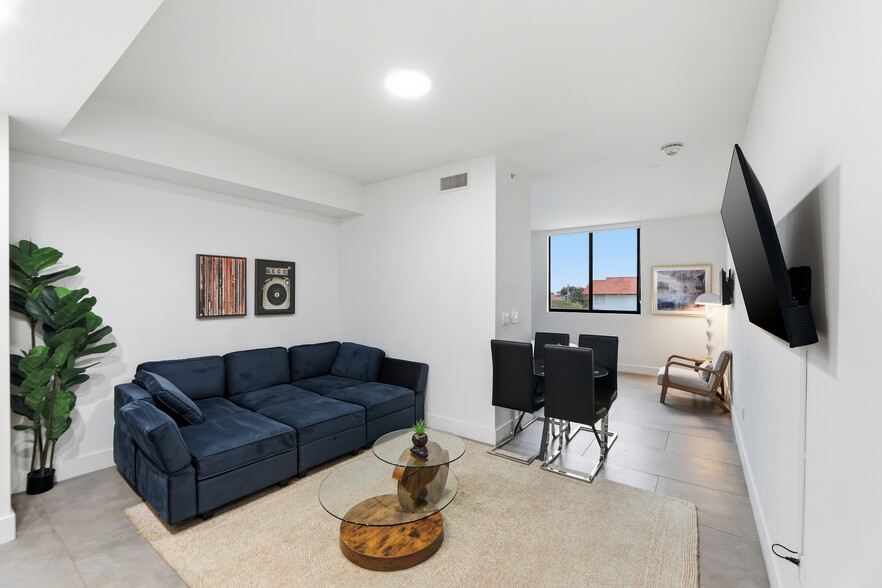 More Photos Of 1343 NW 1st St, Miami Hospitality For Sale