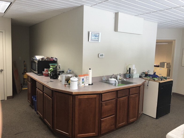 More Photos Of 2 Oakwood Park, Castle Rock Medical For Lease