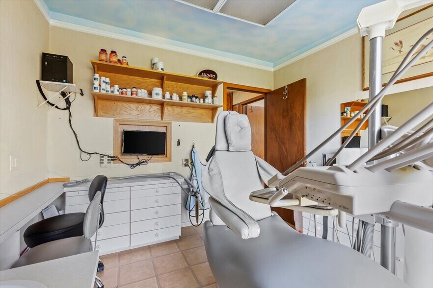 More Photos Of 781 Roza Dr, Zillah Healthcare For Sale