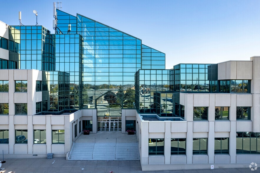 More Photos Of 7300 Warden Ave, Markham Office For Sale