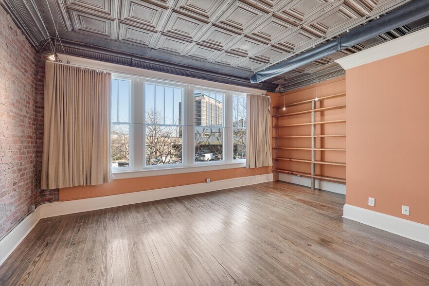 More Photos Of 329 W Main St, Durham Office For Lease