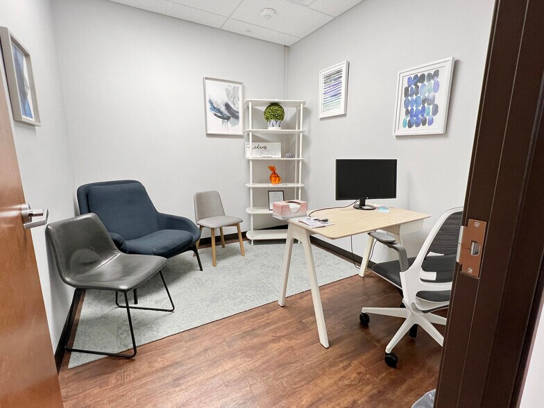 More Photos Of 255 W Lebanon, Frisco Medical For Sale