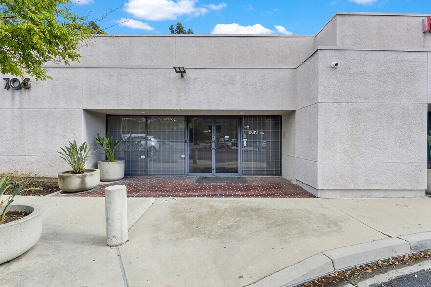 More Photos Of 706 N Diamond Bar Blvd, Diamond Bar Office For Sale
