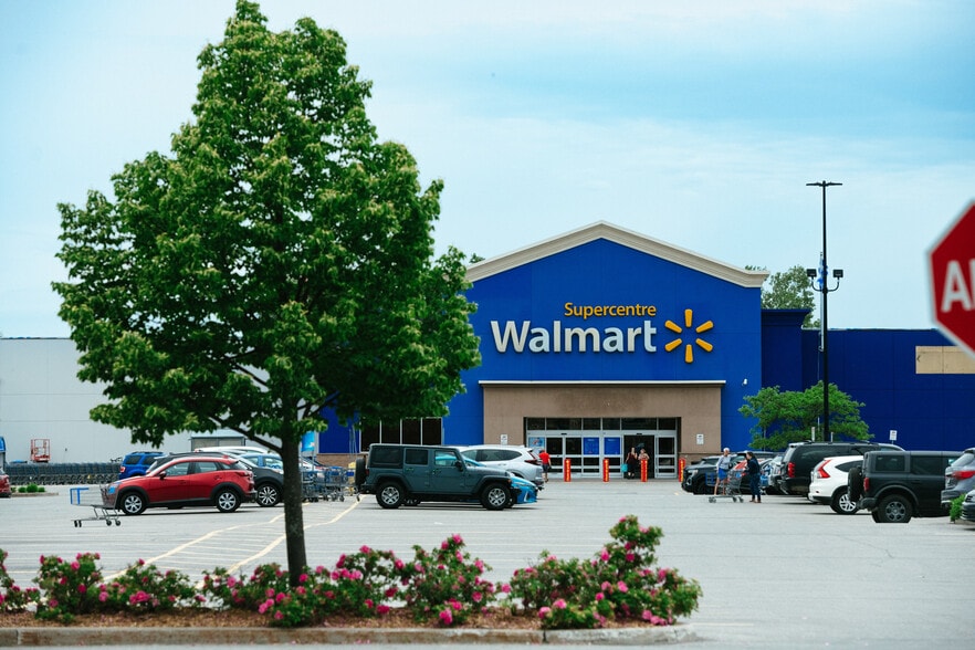 Primary Photo Of 51 Boul de la Gappe, Gatineau Unknown For Lease