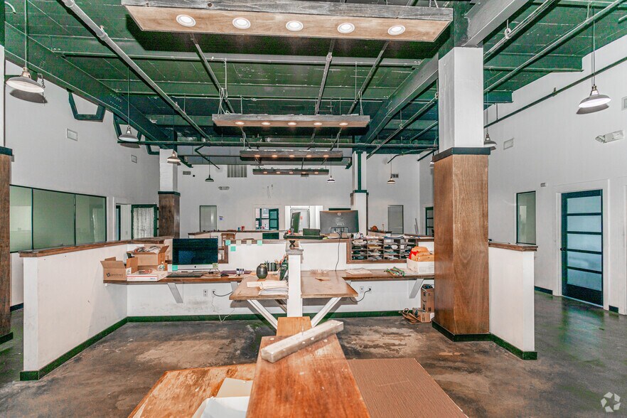 More Photos Of 99 Jersey Ave, New Brunswick Warehouse For Lease