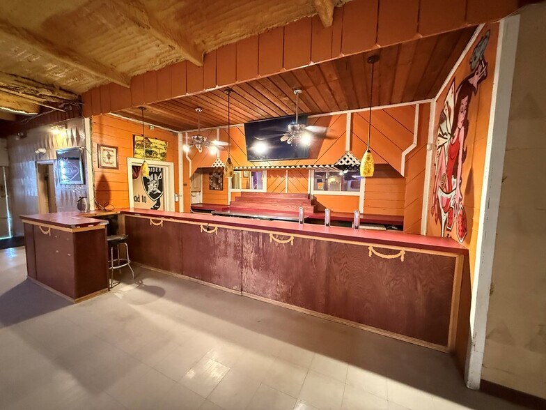 More Photos Of 8401 Andrews Hwy, Odessa General Retail For Sale