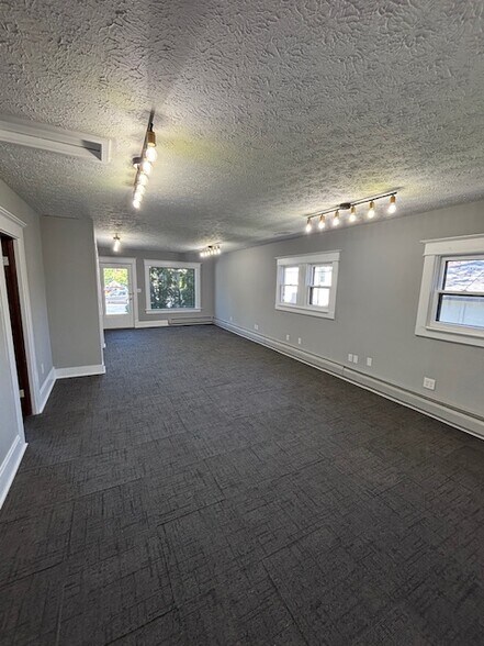 More Photos Of 802 Columbia St, Lafayette Office Residential For Sale