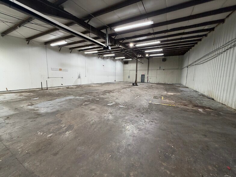 More Photos Of 7275 W Joy Rd, Dexter Manufacturing For Lease