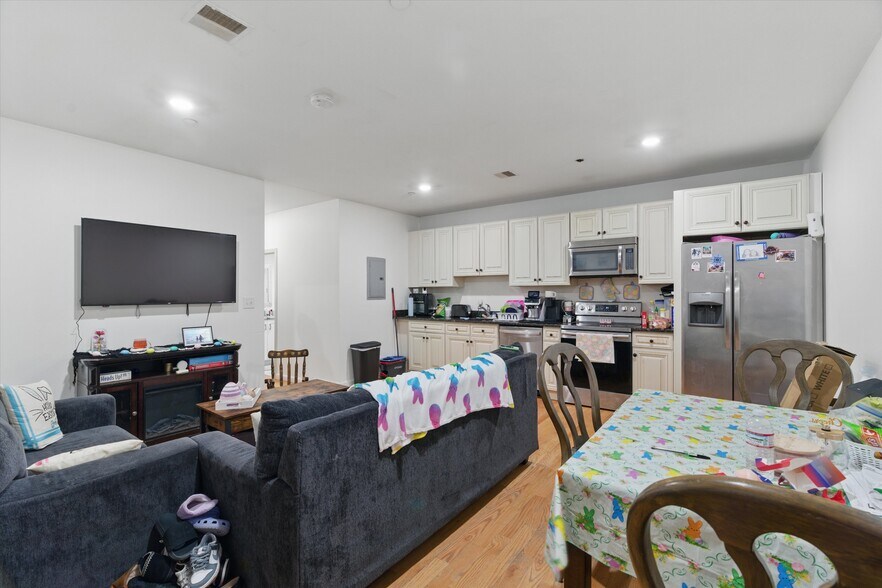 More Photos Of 265-267 Essex St st, Lawrence Apartments For Sale